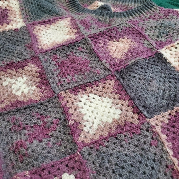 💖 New Handmade Granny Square Crochet Patched Pullover Sweater - Picture 7 of 7